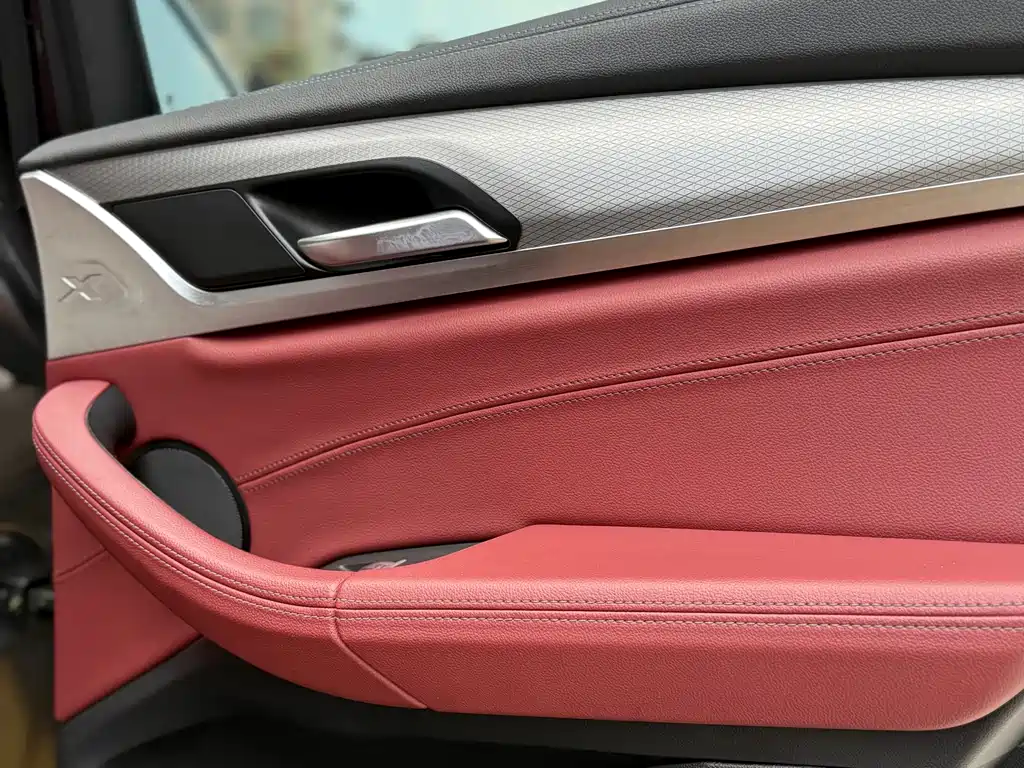 Фото машины 24