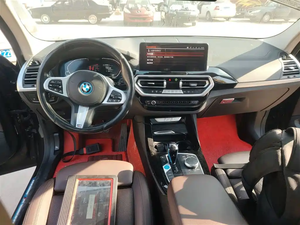BMW iX3 2022 leading model