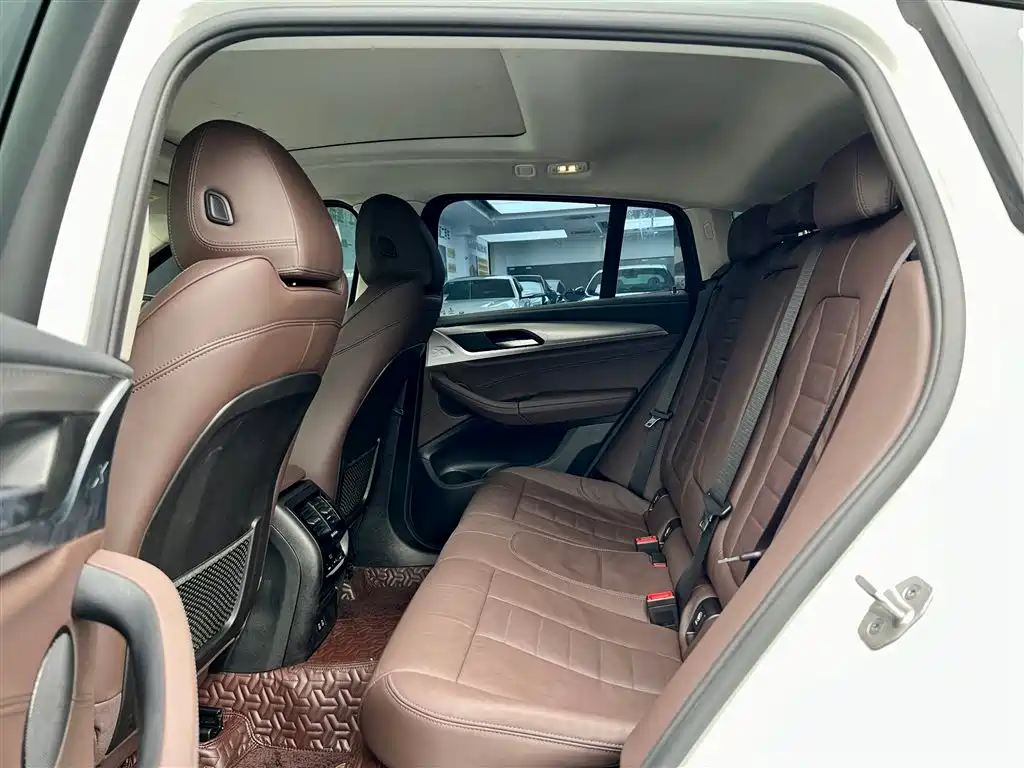 Фото машины 10