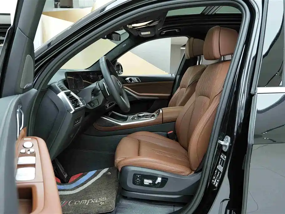 Фото машины 24