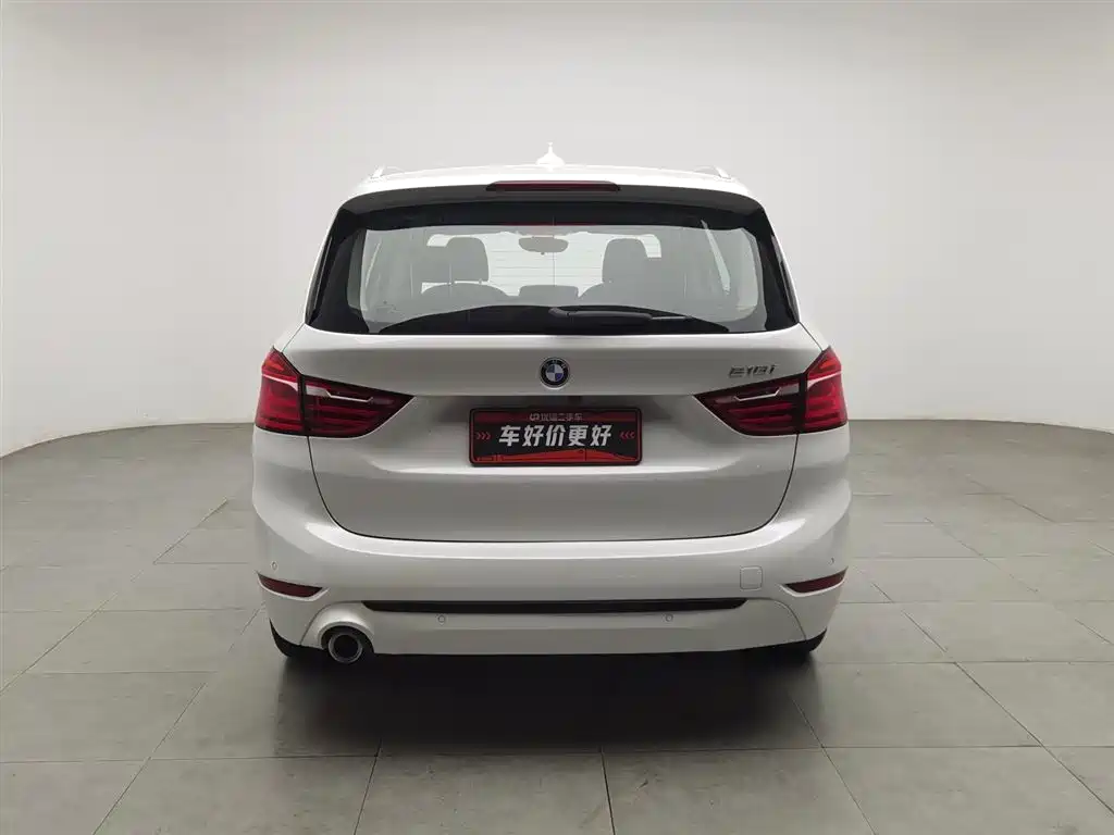 BMW 2 Series multifunctional Station wagon 2019 220i Exclusive sports suit