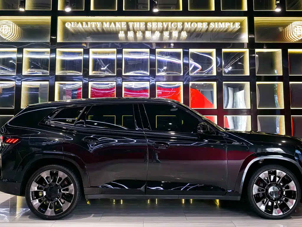 BMW XM 2023 model 50e