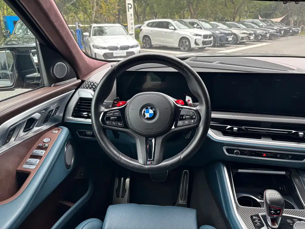 BMW XM 2023 basic model