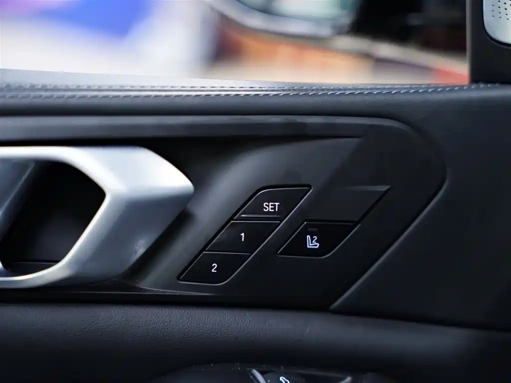 Фото машины 24