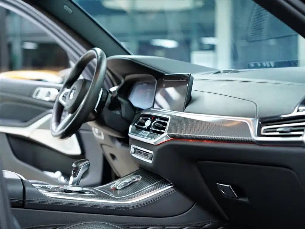 Фото машины 30