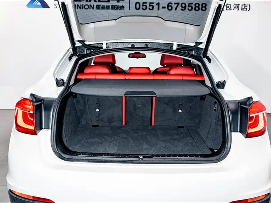 BMW X6 2019 xDrive35i M sports suit