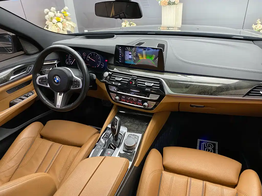 BMW 6 Series GT 2019 630i M sports suit