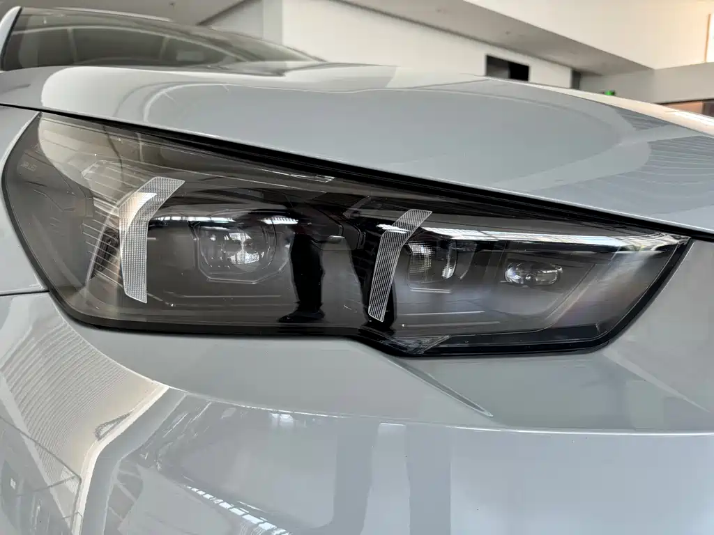 Фото машины 30