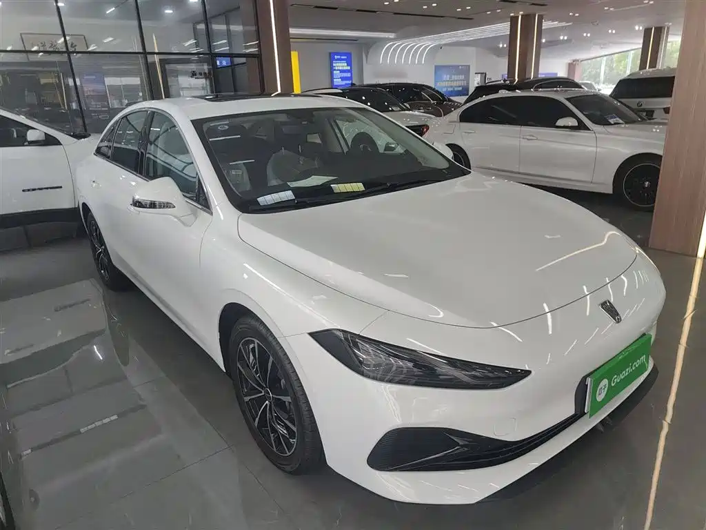 Roewe D7 2025 DMH 125km World Champion Edition