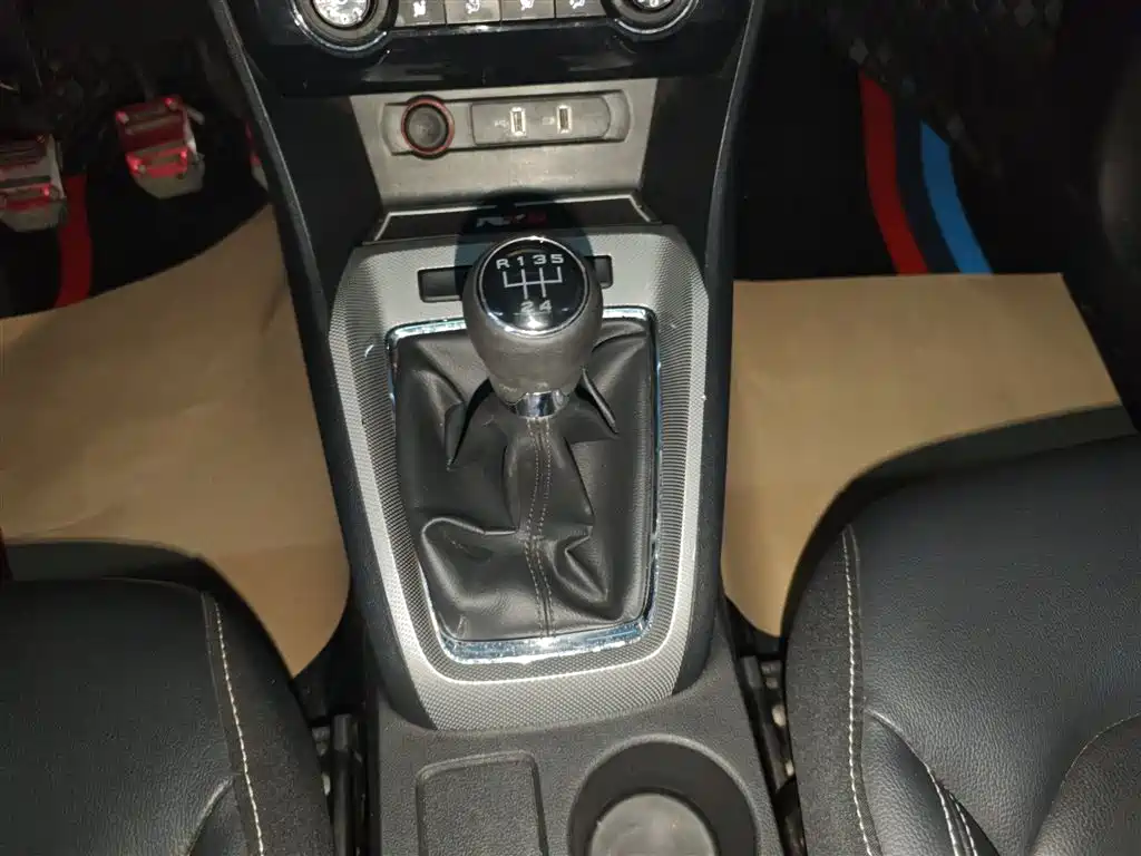 Roewe RX3 2020 1.6L manual 4G Interconnection Super Cool Ultimate Edition