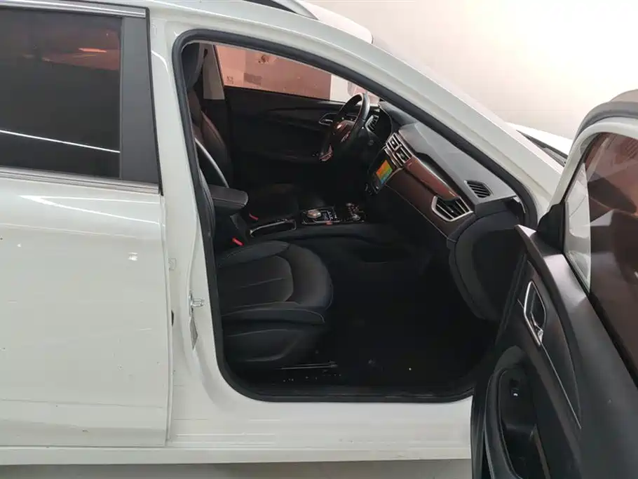 Roewe Ei5 2019 Deluxe Edition