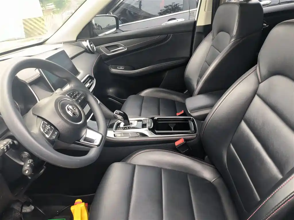 MG HS 2020 20T automatic two-wheel drive super luxury version Country VI