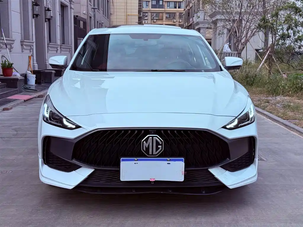 MG5 2023 180DVVT CVT Deluxe Edition