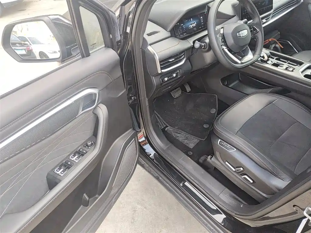 Фото машины 24