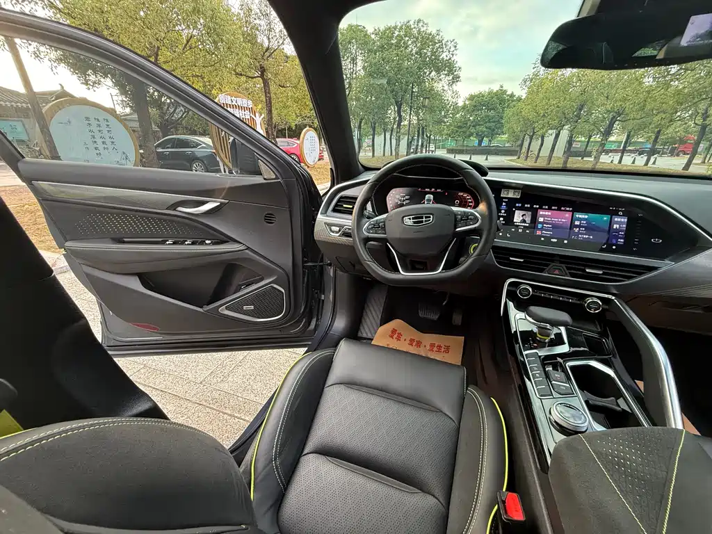 Xingyue S 2021 2.0TD automatic two-wheel drive Lightning version