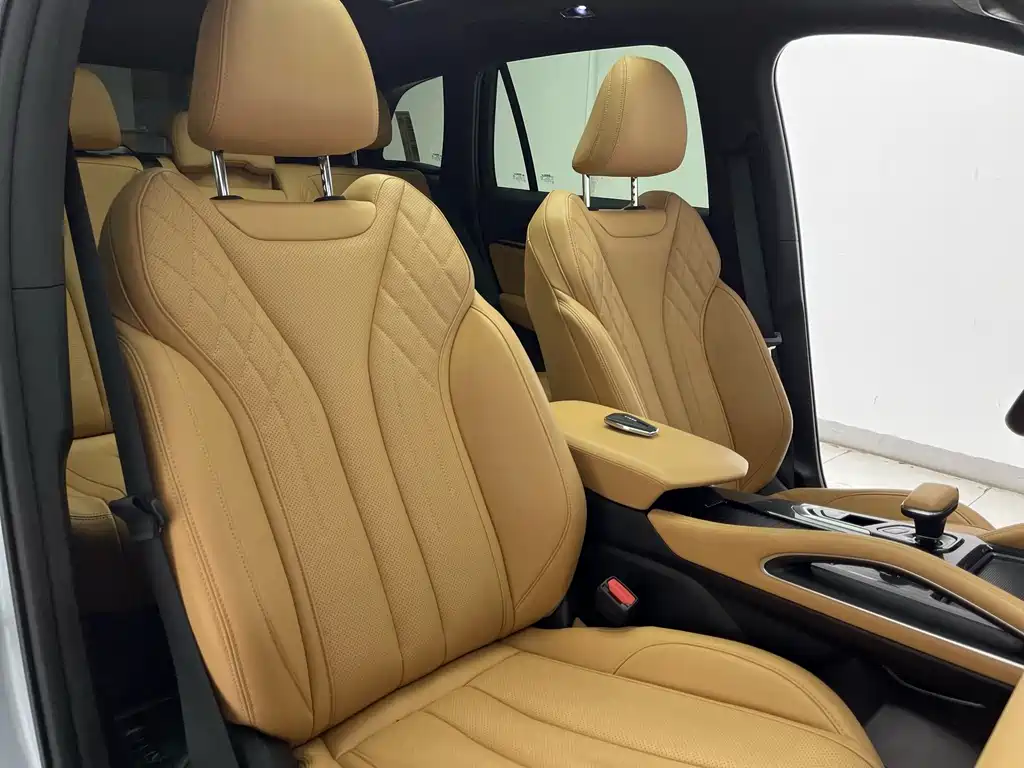 Фото машины 26