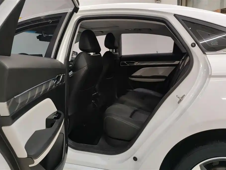 Emgrand L 2022 1.4T CVT Flagship Model