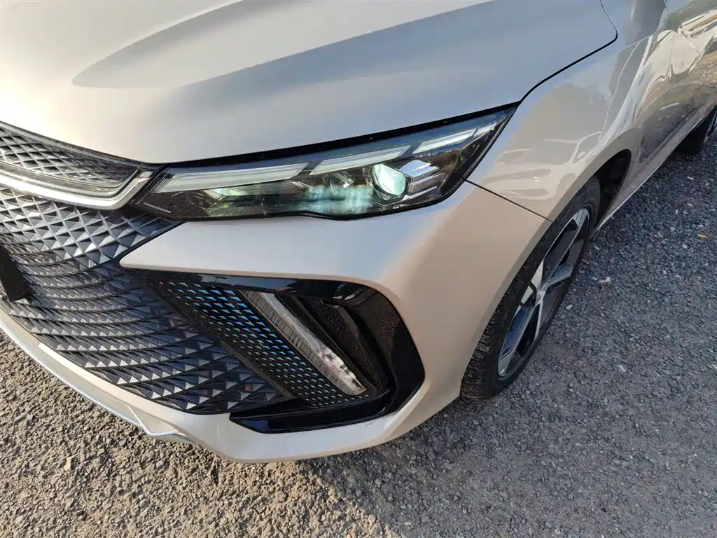 Emgrand L 2022 1.4T CVT Flagship Model