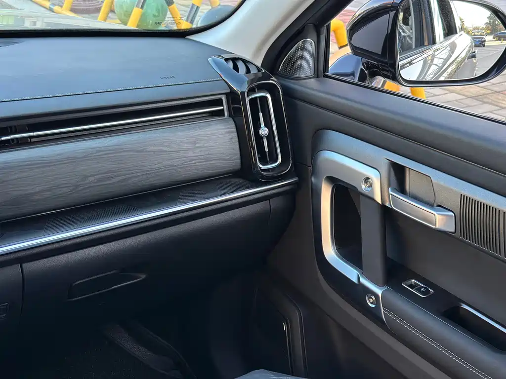 Фото машины 24