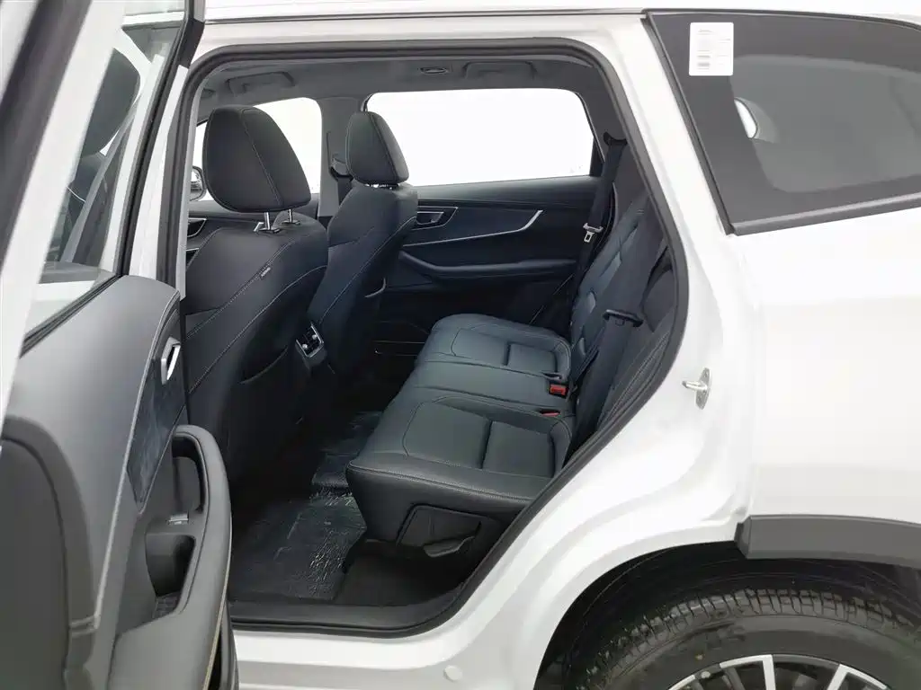 Tiggo 8 2025 Excellent Edition 230TCI Automatic Deluxe Edition 5 Seats