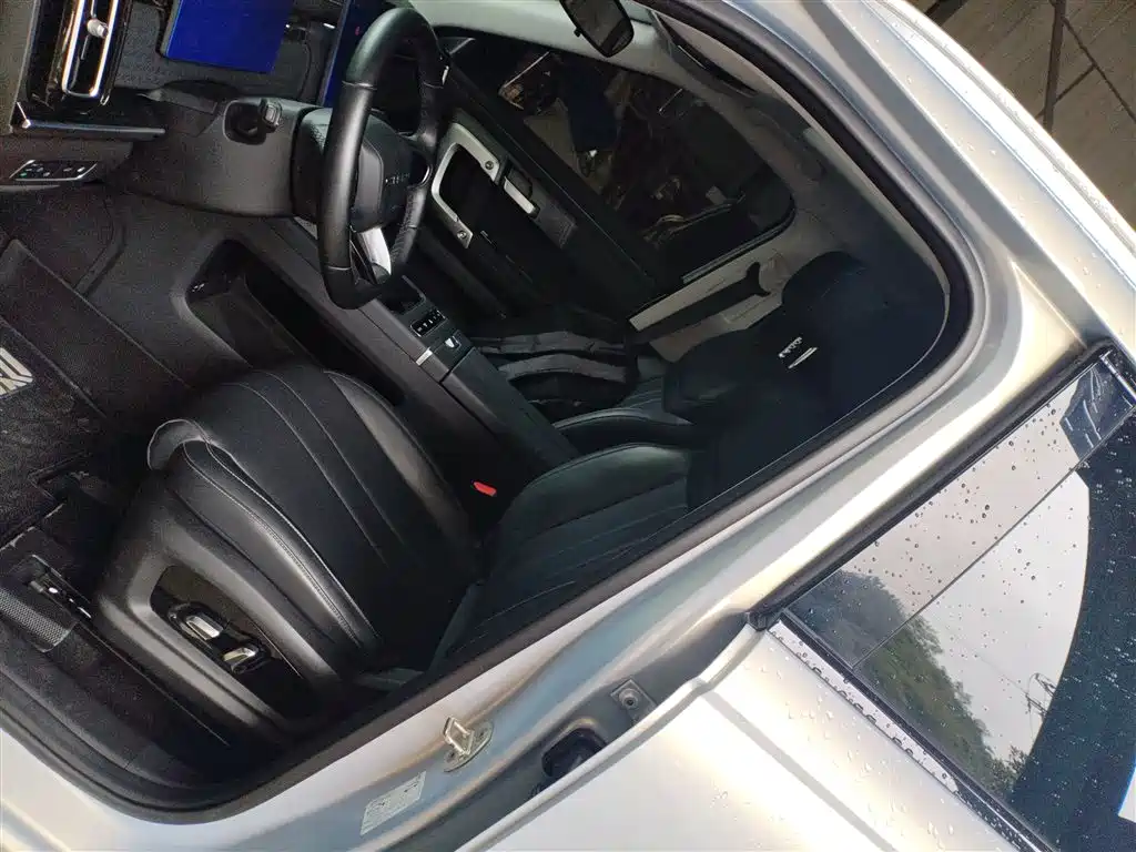 Explore 06 C-DM 2024 luxury models