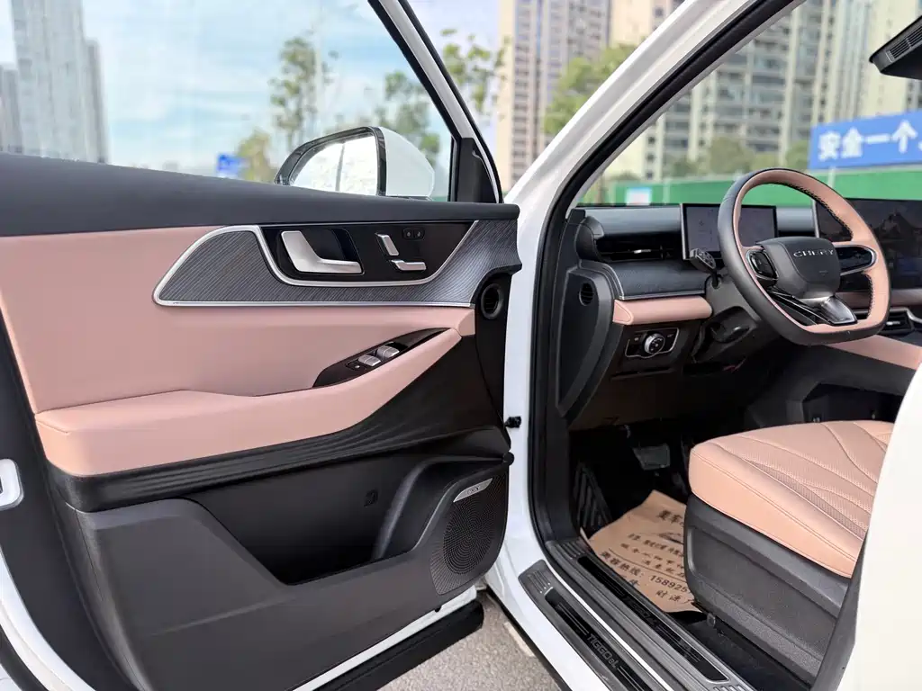 Tiggo 8L 2025 2.0T two-wheel drive Changhong version 5 seats