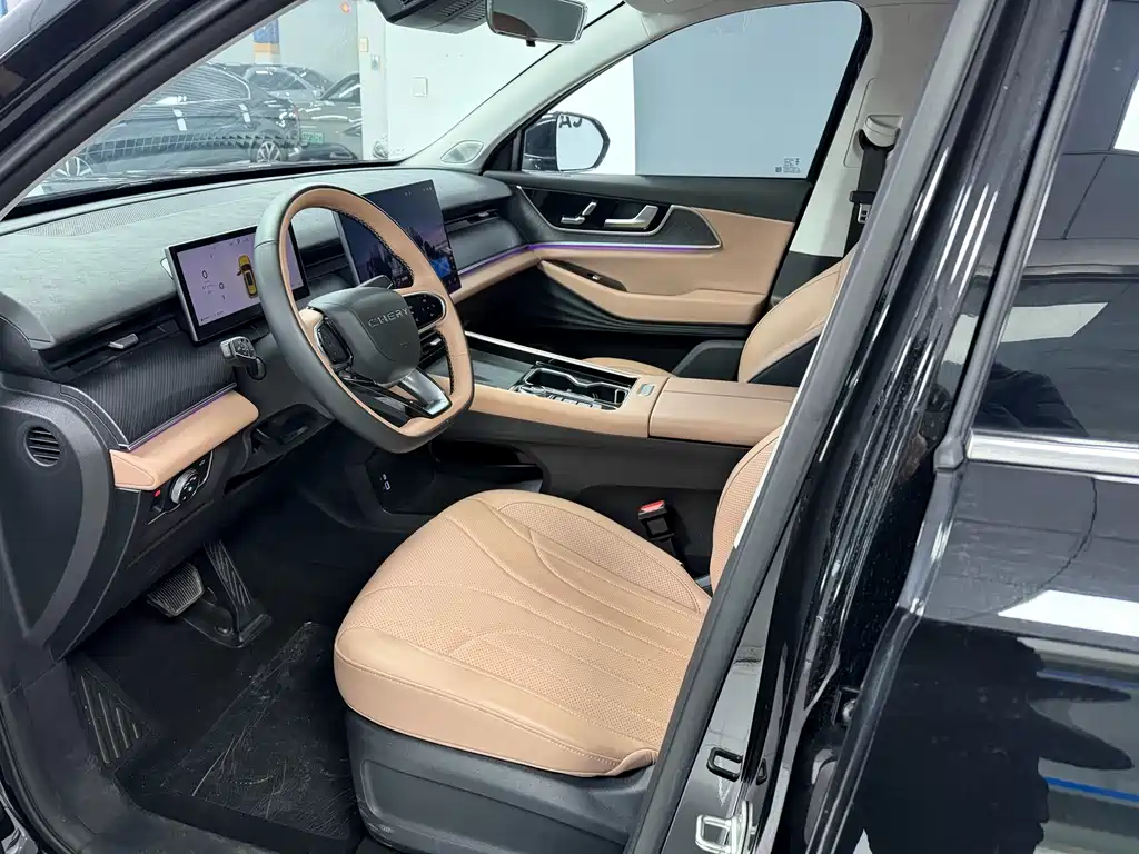 Tiggo 8L 2024 2.0T two-wheel drive Deluxe Edition 5 seats