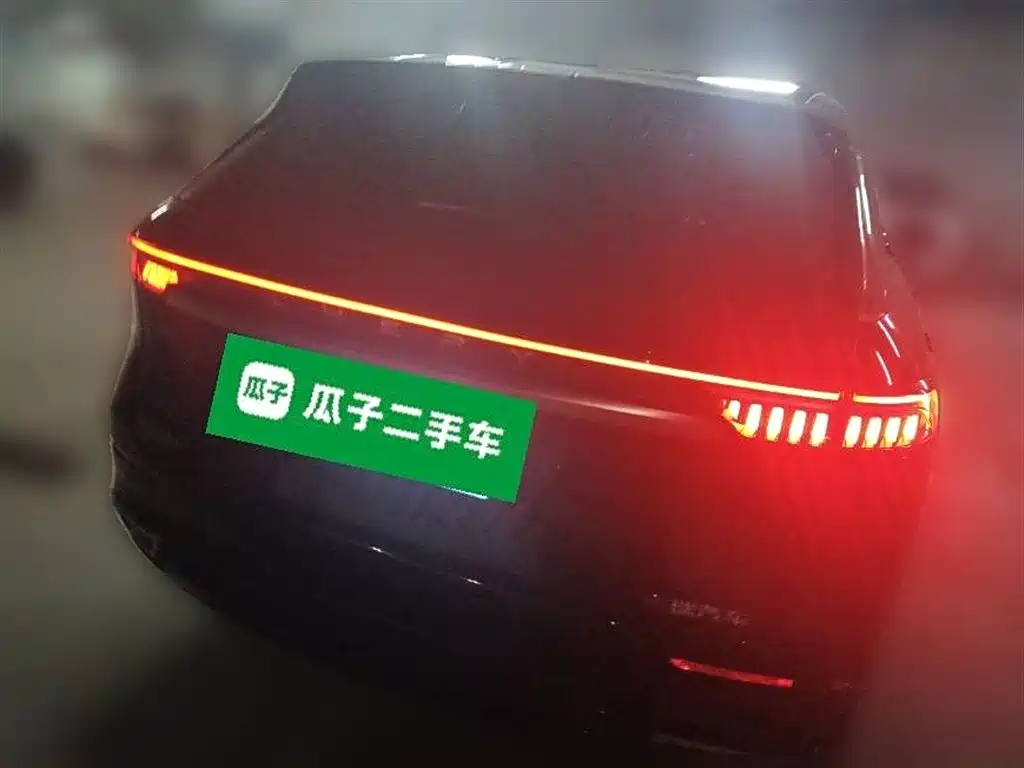 Фото машины 30