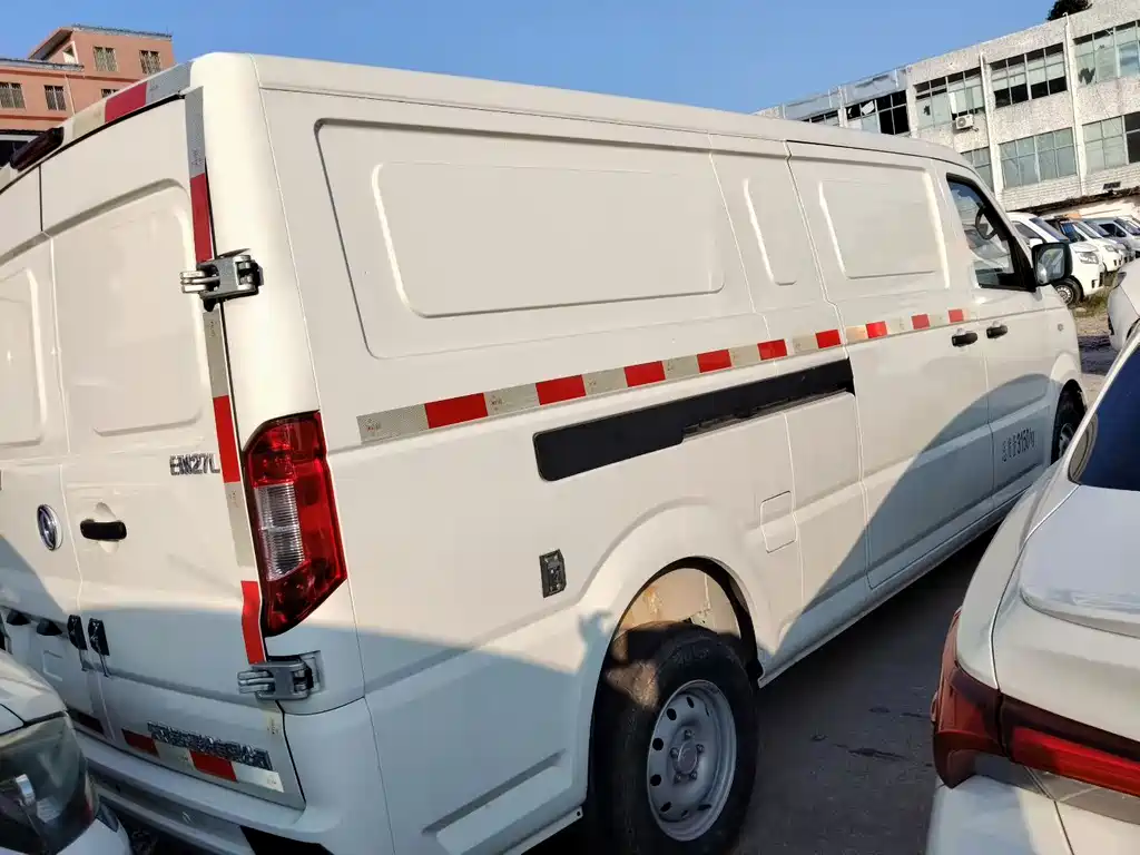 Yufeng EM27 2024 EM27 Henan Lithium Battery 41.472 kWh