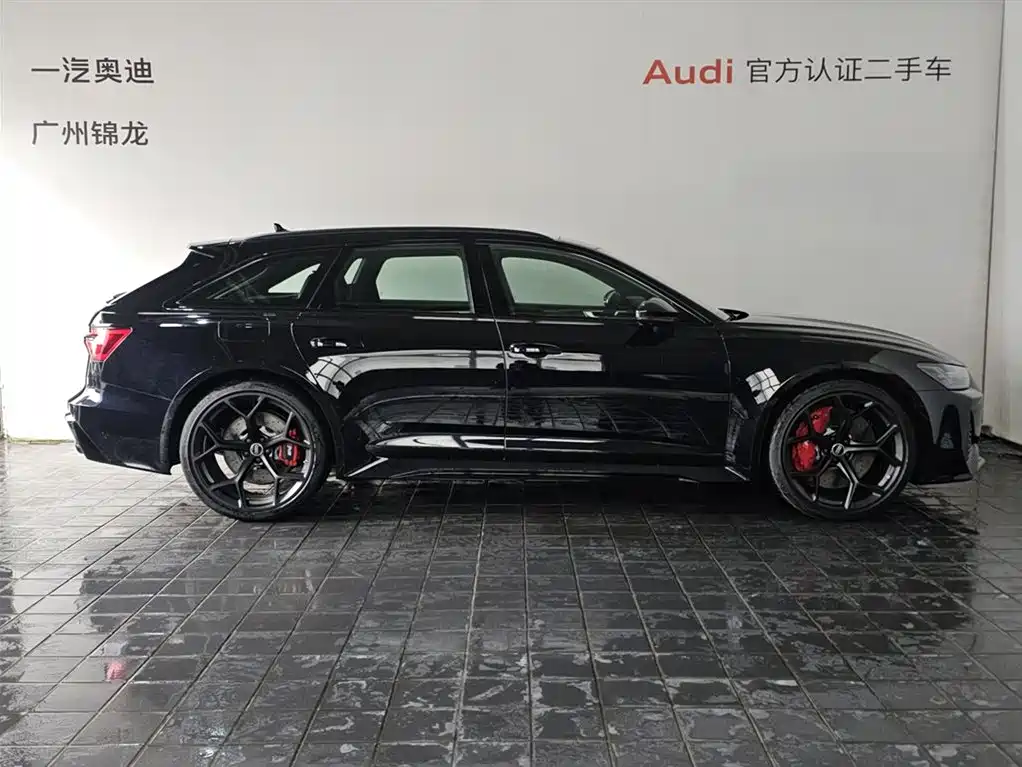 Audi RS 6 2025 RS 6 4.0 T Avant performance
