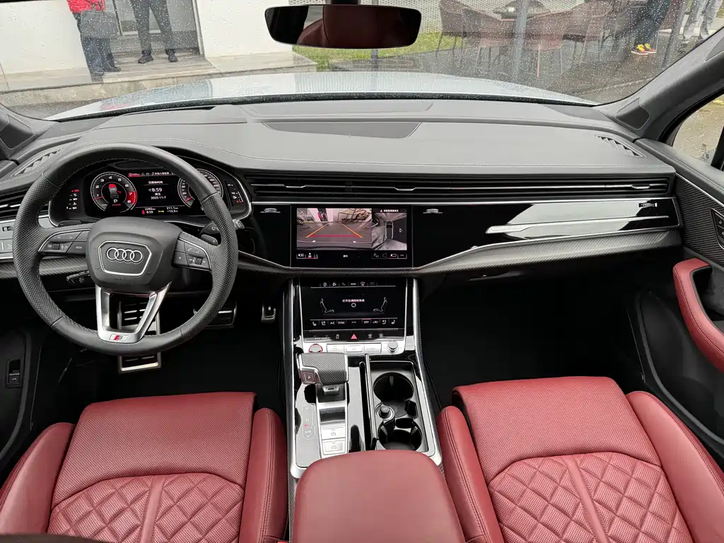 Audi SQ7 2024 model 4.0 TFSI