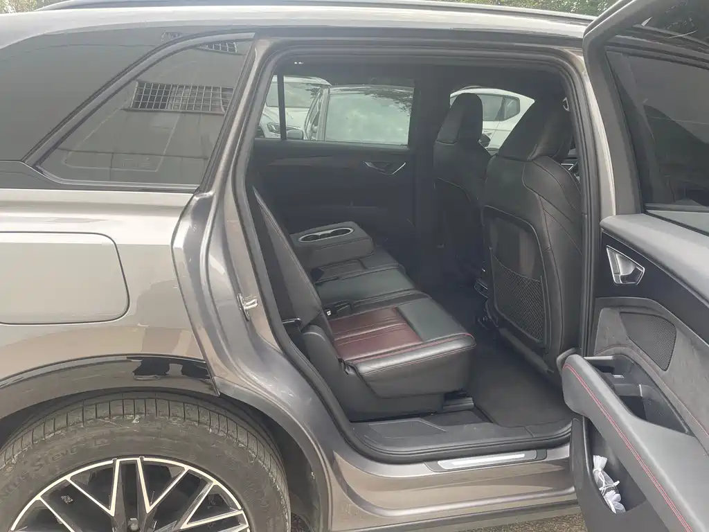 Audi Q5 e-tron 2022 model 40 e-tron Xingyao Mecha set