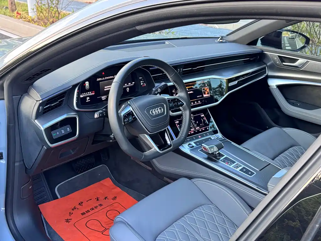 Audi A7L 2024 model 45 TFSI quattro RS kit racing version