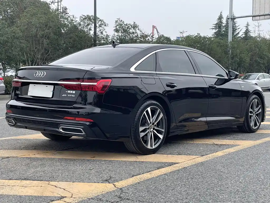 Фото машины 10