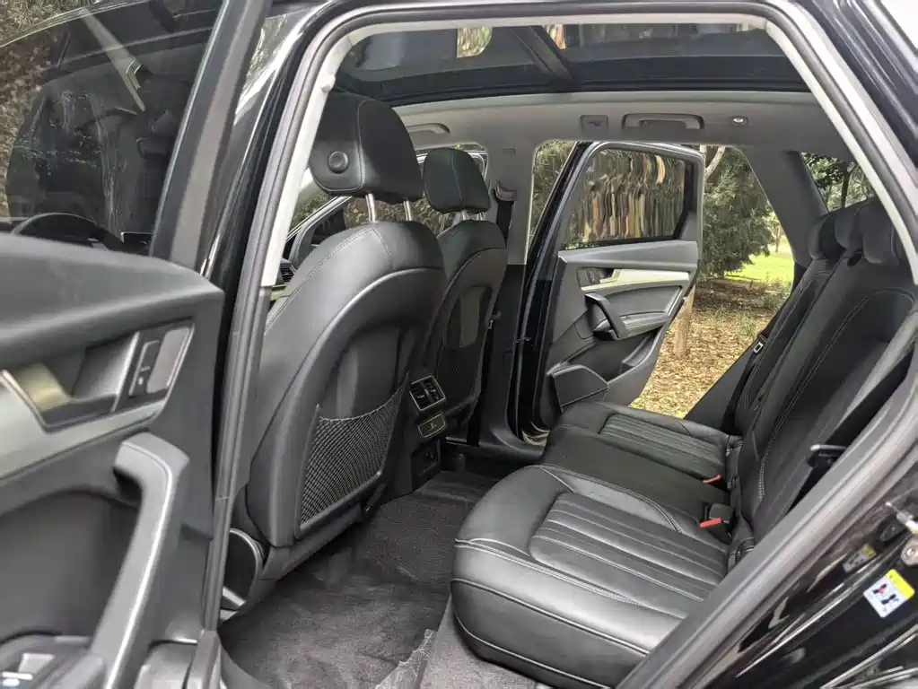 Audi Q5L 2020 model 40 TFSI Rongxiang fashion type