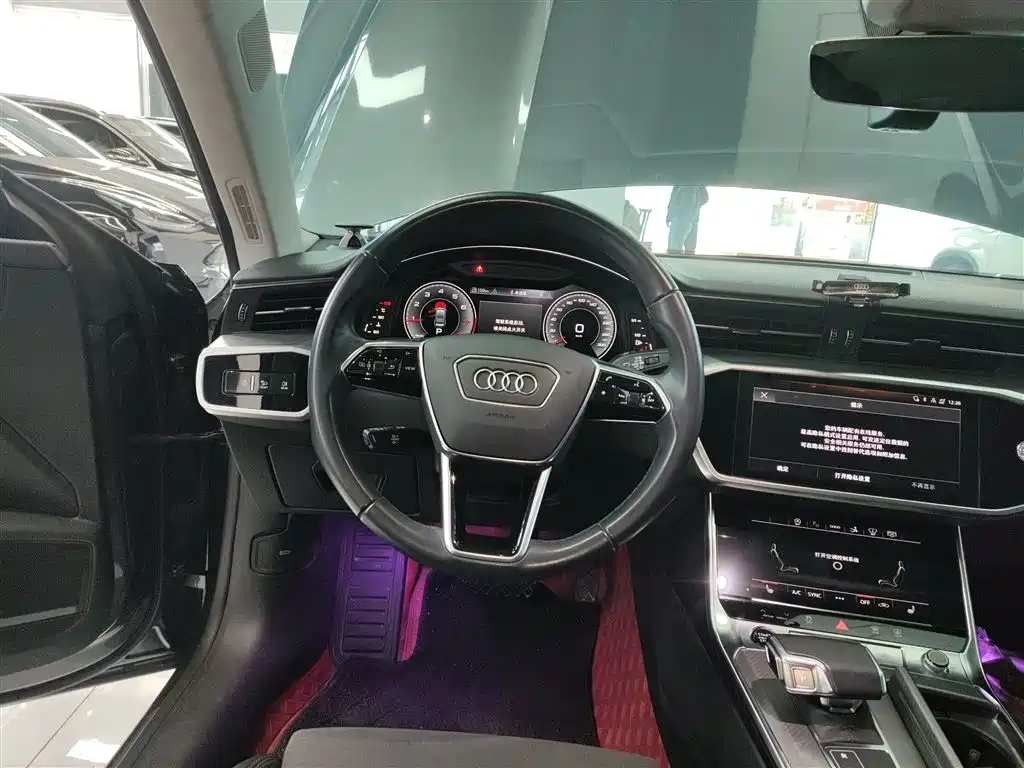 Audi A7 2023 model 45 TFSI premium selection