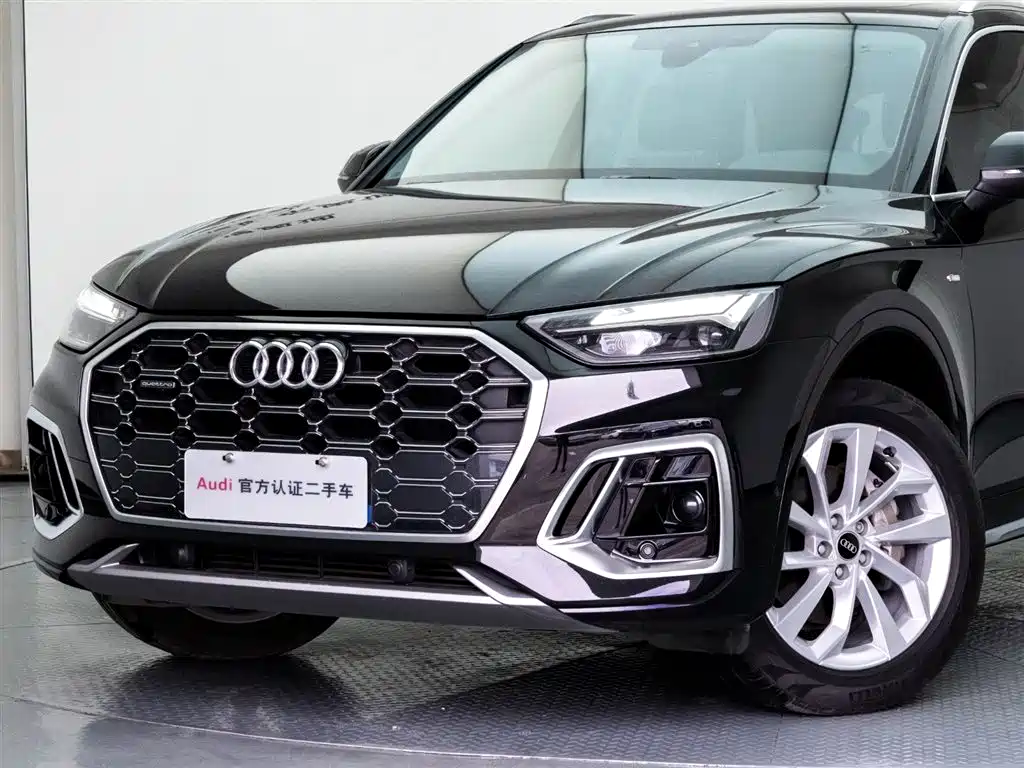 Audi Q5L 2022 facelift 40T luxury dynamic type