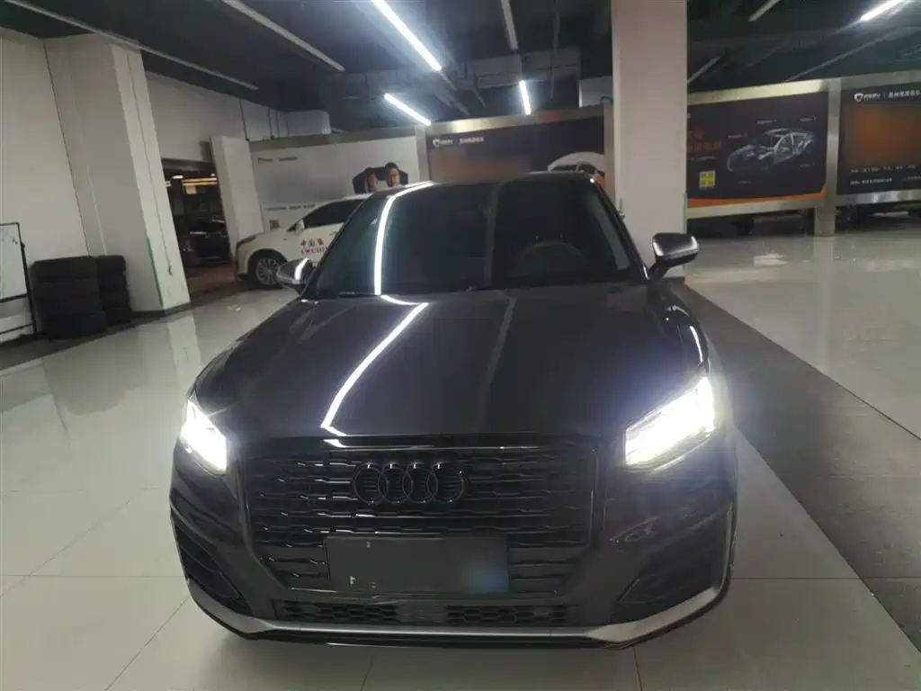 Audi Q2L 2020 model 35 TFSI fashion dynamic type