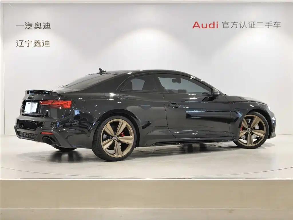 Audi RS 5 2023 RS 5 2.9 T Coupe dark gold version