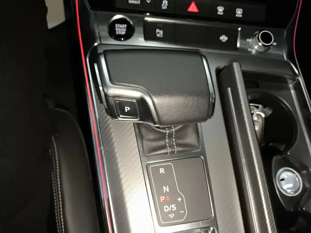 Audi A7L 2022 model 45 TFSI S-line dream future edition