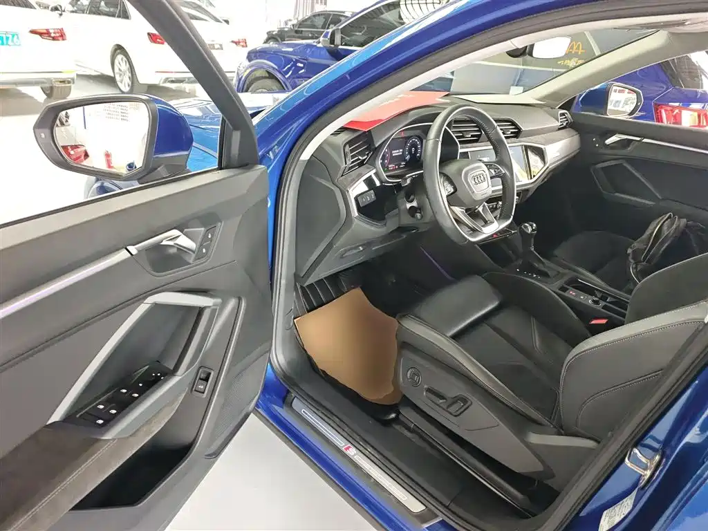 Audi Q3 Sportback 2020 model 40 TFSI fashion type