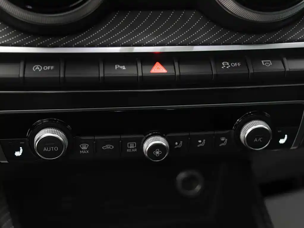 Audi Q2L 2022 model 35 TFSI fashionable and elegant