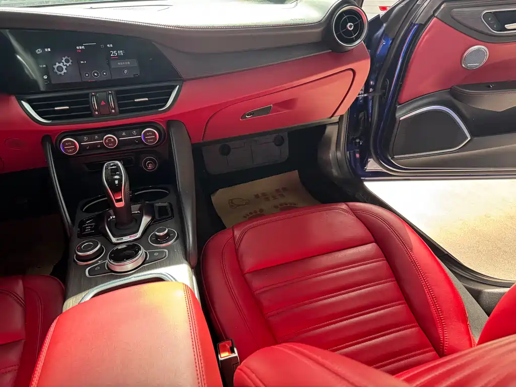 Giulia Juliet 2020 2.0T 280HP Deluxe Edition