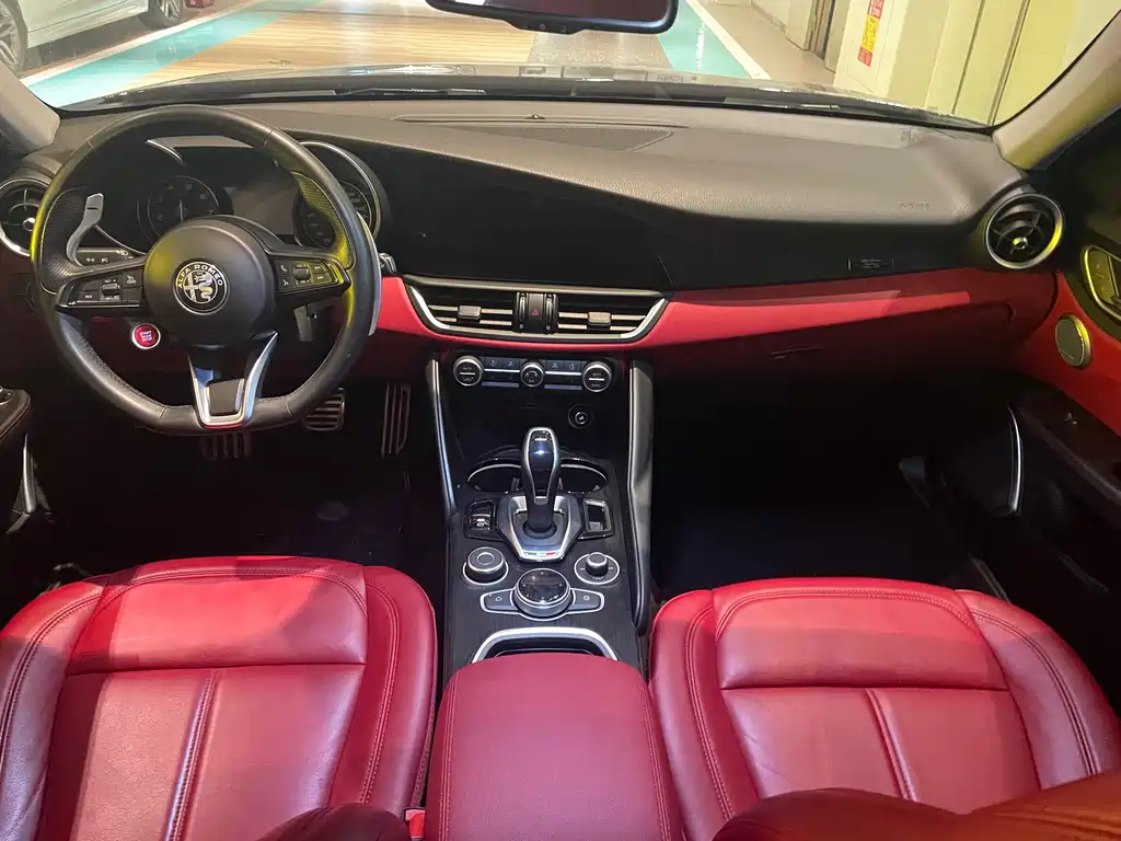 Giulia Juliet 2020 2.0T 280HP Deluxe Edition