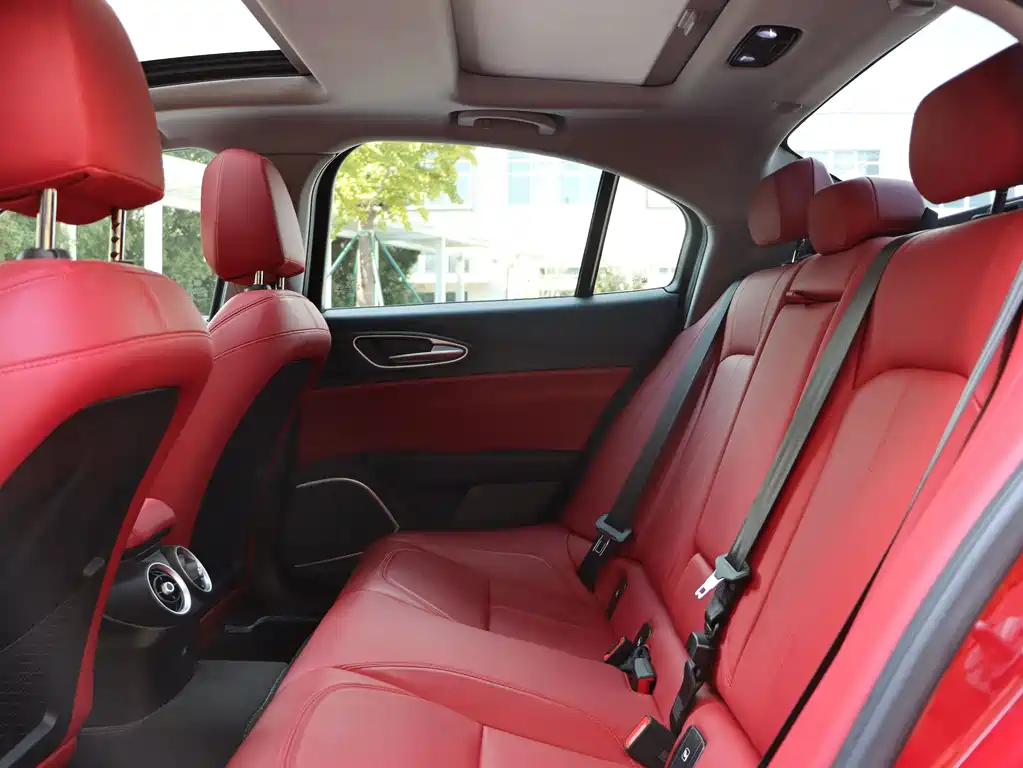 Giulia Juliet 2020 2.0T 280HP Phantom of the Dark Night Sports Limited Edition