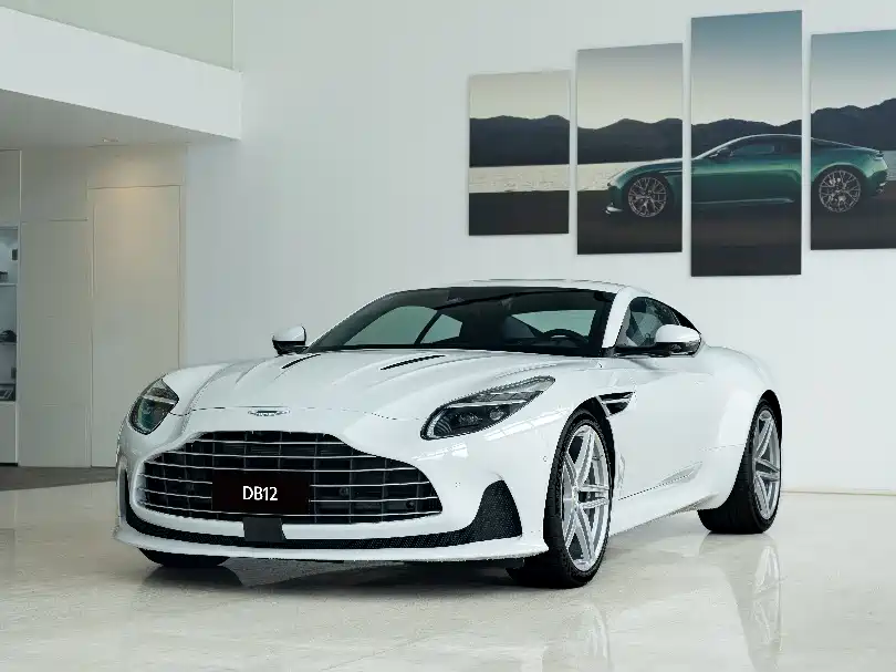 Aston Martin DB12 2025 4.0 T V8 Coupe
