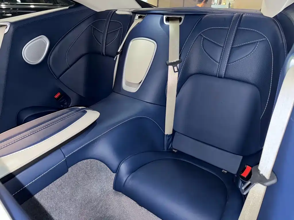 Aston Martin DBS 2019 DBS Superleggera V12 Coupe