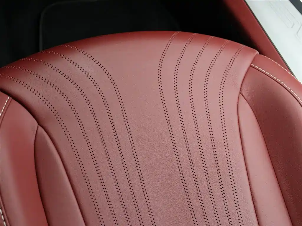 Aston Martin DB11 2020 4.0 T V8 Coupe