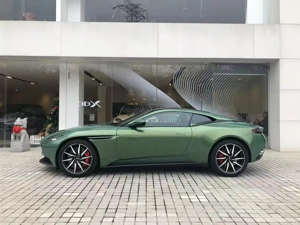 Aston Martin DB11 2019 4.0 T V8 Coupe
