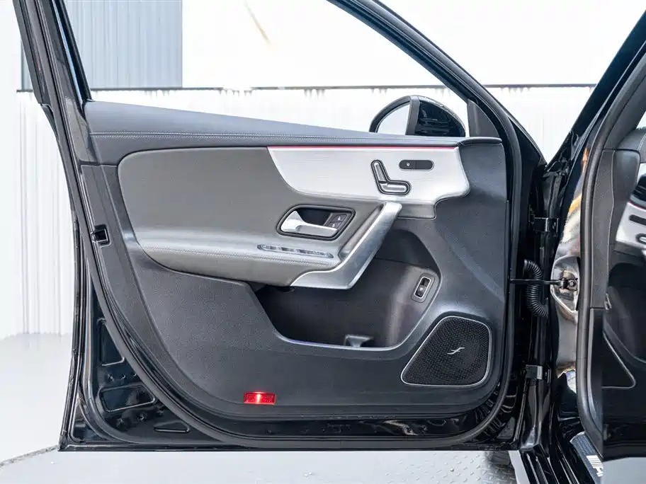 Фото машины 23